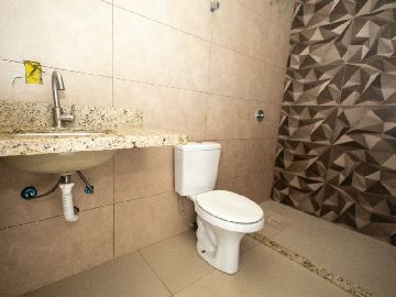 Banheiro completo 3� Piso